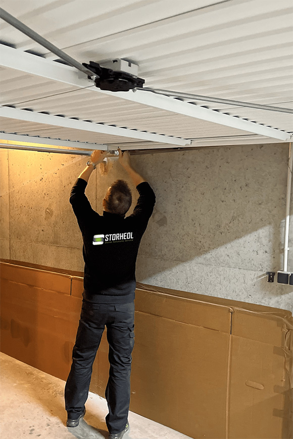 installation porte de garage storheol 2